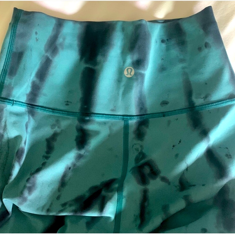 Lululemon leggings wonder train